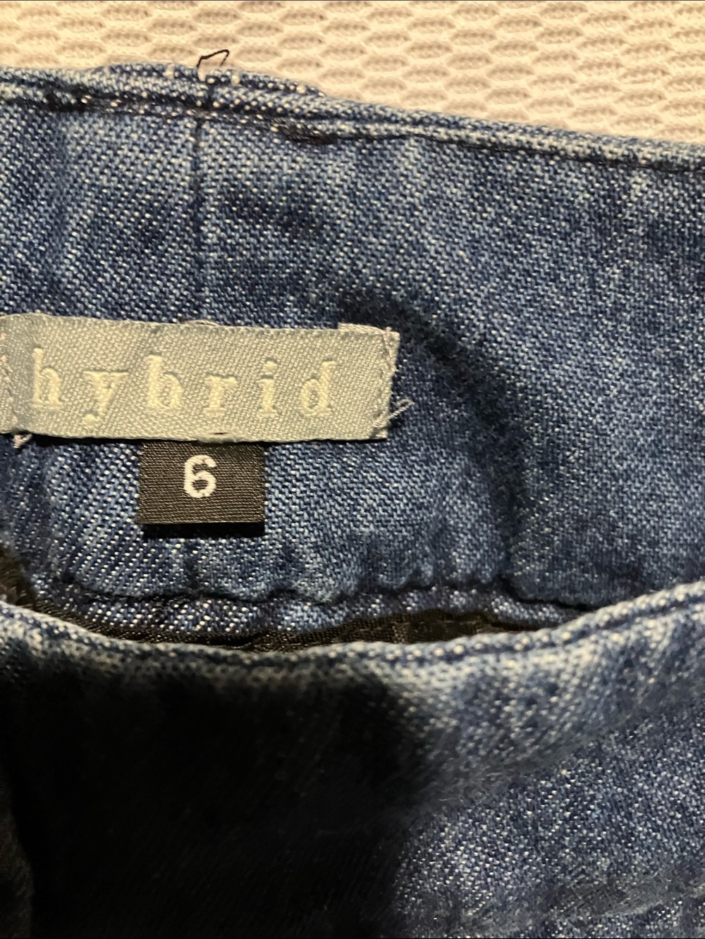 Hybrid Apparel Dark Blue Cropped Stretch Denim Jeans - Picture 2 of 7
